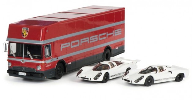 Porsche Set "Edition 70 Jahre Porsche" Racing Transporter with Porsche 908 Short & Long Tail 1:43 Schuco 450372700