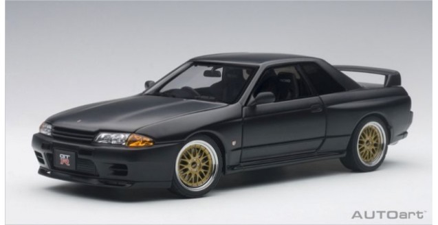 Autoart Nissan Skyline Gt R R32 Tuned Version Frosted Black 1 18