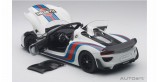 Porsche 918 Spyder WEISSACH PACKAGE White Martini 2013 1:18 AUTOart 77927