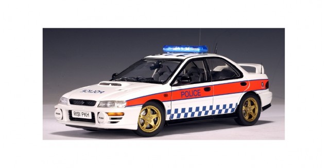 Subaru Impreza Police Car Great Britain 1:18 AUTOart 78651