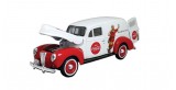 Coca-Cola 1940 Holiday Ford Panel Van 1:24 Motorcity Classics