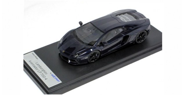 LookSmart LS384D Lamborghini Aventador LP700-4 2011 Blue Hera 1:43